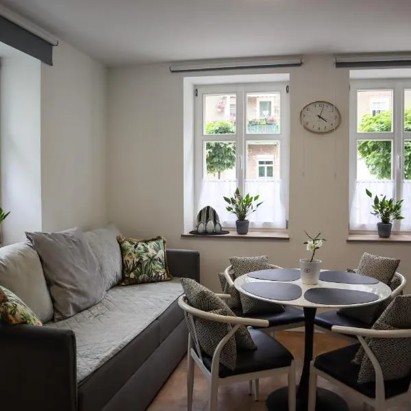 Apartamenty Pocztowe, hotel v destinaci Opolno Zdrój