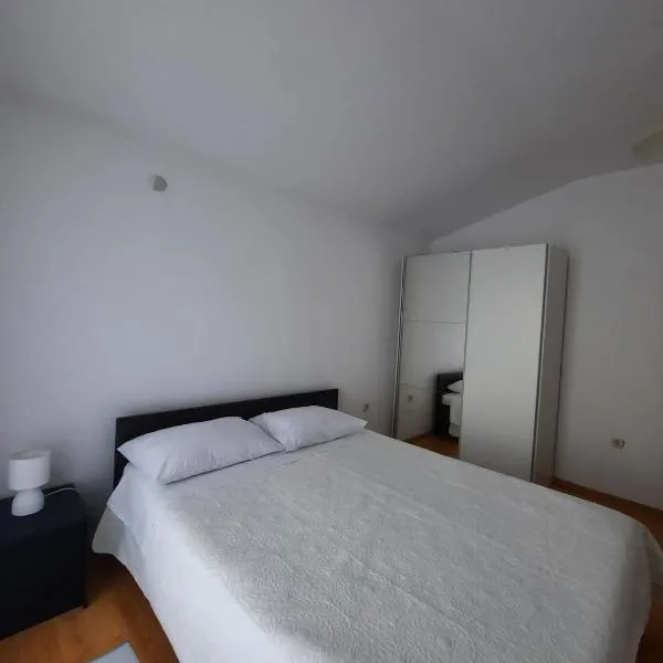 Apartman Ive, Hotel in Vodice