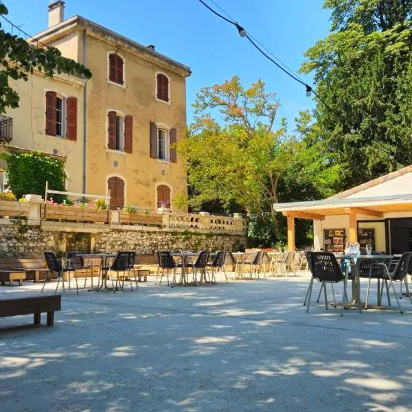 camping rochecondrie, hotel v destinaci Viviers