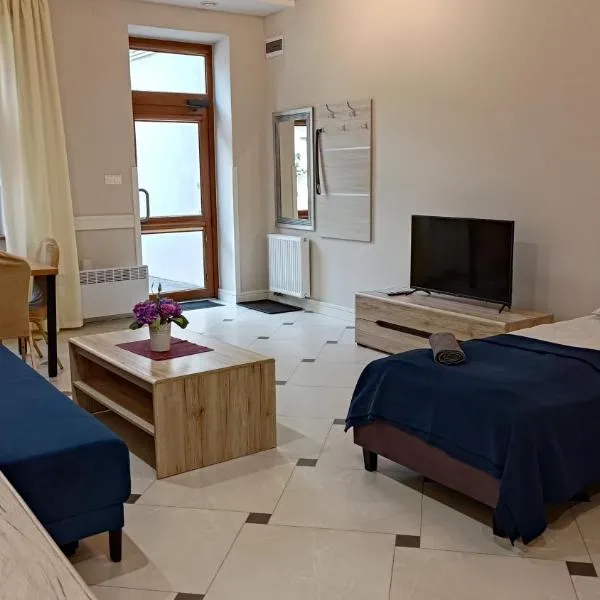 Apartamenty Stara Piekarnia, hotel v destinaci Sławatycze