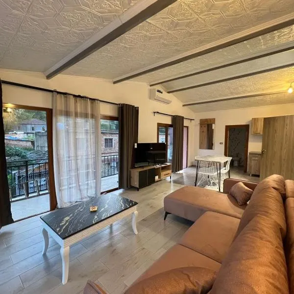 Sajmir Suites, hotel v destinaci Përmet