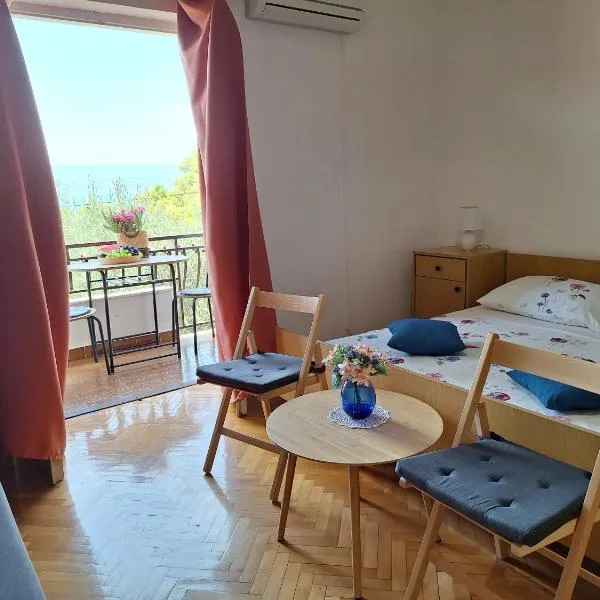 Oliva Apartments, hotel v destinaci Lokva Rogoznica