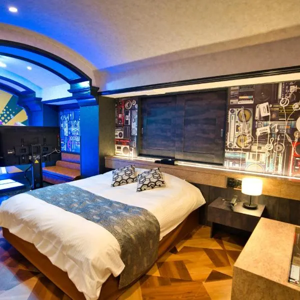 HOTEL the QUEEN、豊中市のホテル