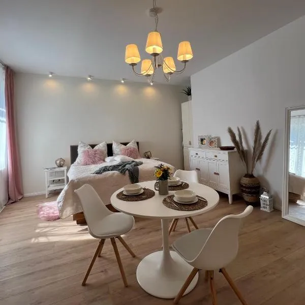Die "Boho Suite" im Herzen von Hartberg I Parking, hotel v destinácii Hartberg