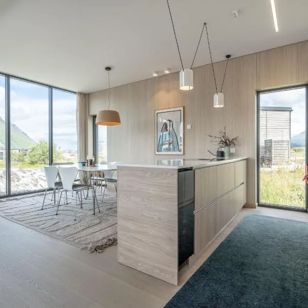 Beautiful lodge in Lofoten housing up to 6 guests!, hotel in Lyngværet