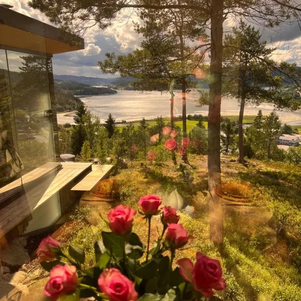 Speilsuite med egen badstue og panorama, hotel Steinkjerben