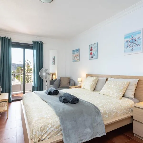 Buho Los Cristianos, hotel in Los Cristianos