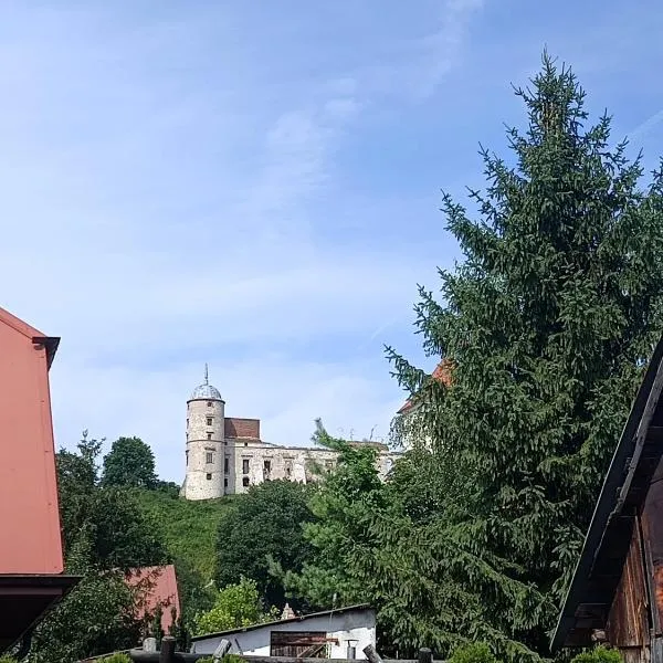 Dom w Janowcu z widokiem na zamek - blisko Magiczne Ogrody, hotel em Janowiec