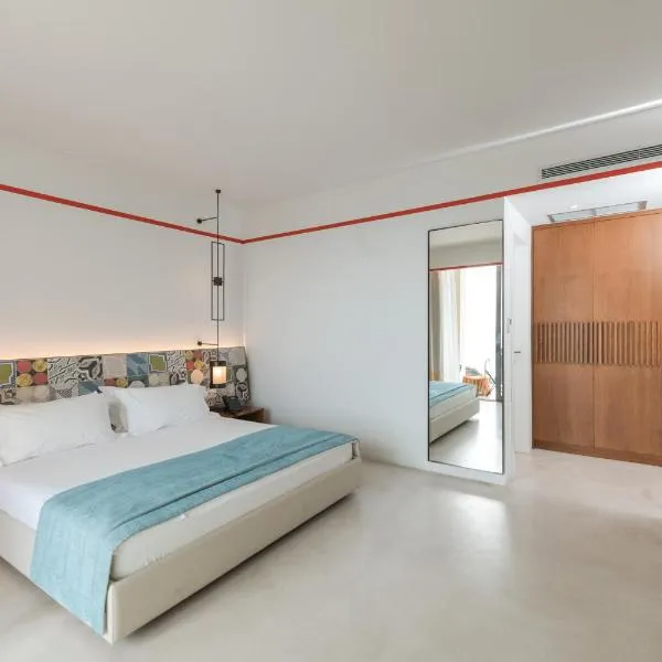 Folie Marine Hotel & Beach Club, hotel en Jal