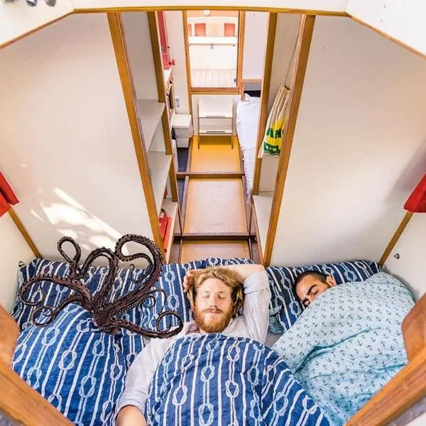Hausboot Tour mit der Wasserkutsche - Führerscheinfrei, hotel v Berlíně
