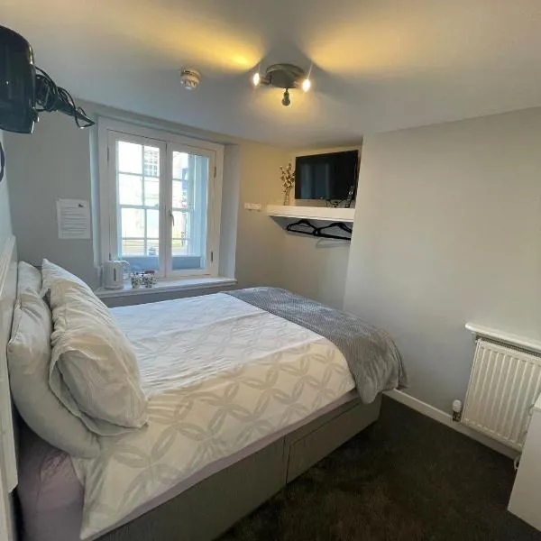 Blackbull With Rooms Lower, hotel v destinaci Cumbernauld