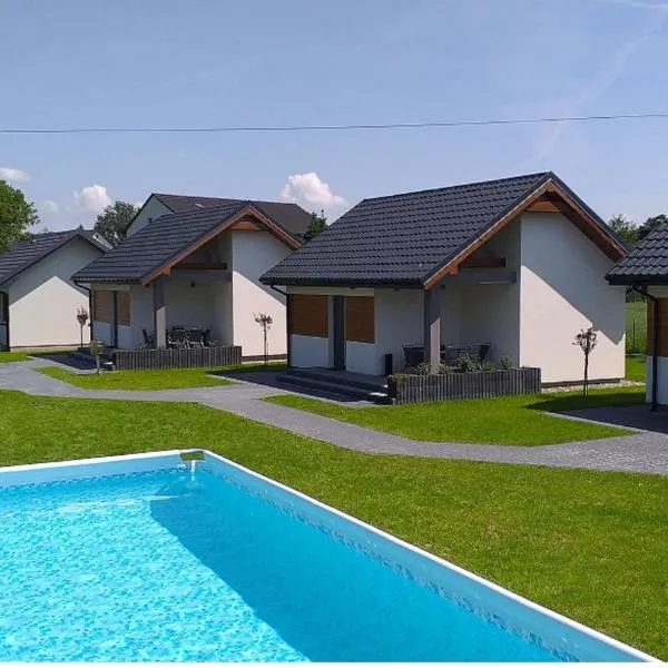 Apartamenty i Domki u Basi, hotel v Zatore