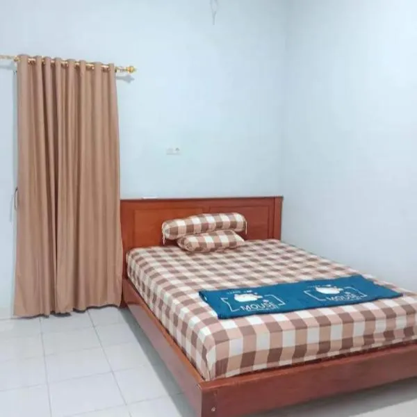 Sumba Permai Homestay, hotel in Ndangu