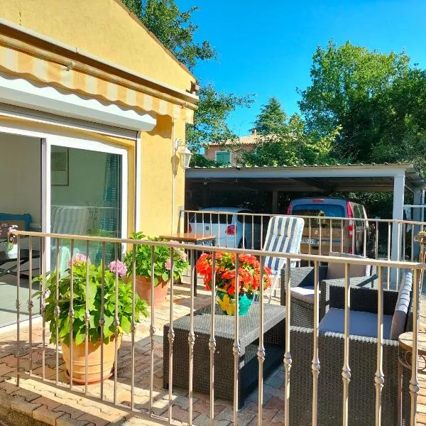 Appartement au Calme, hotel v destinaci Saint-Cézaire-sur-Siagne