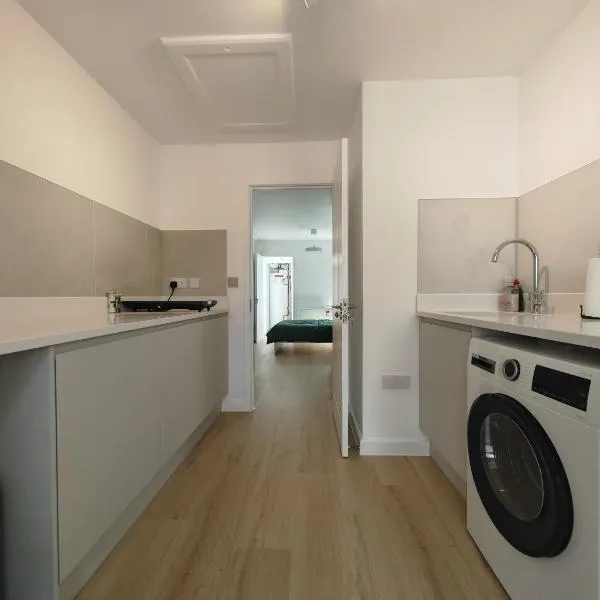 Gated 2 Guests Private House Free Parking, hotel i Bristol