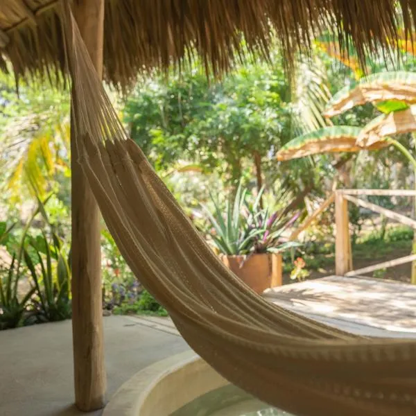Cabanas Adobe Frente Al Mar, hotel v destinaci Puerto Escondido