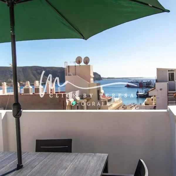 Few steps from the beach hostel in Los Cristianos – hotel w Aronie