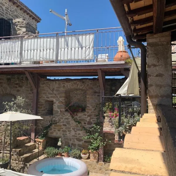 Castello di Francocci Spoleto, hotel Marzoliniben