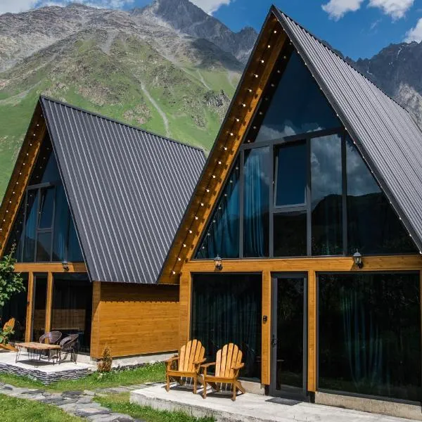 Kazbegi Hills Cottages, hotel in Stepantsminda