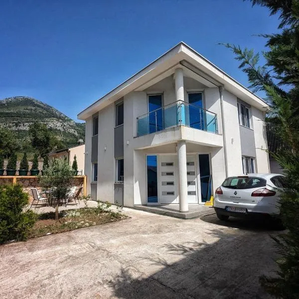 Villa Seventh Heaven, hotel in Sutomore