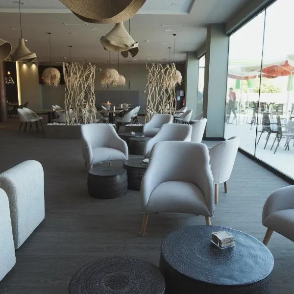 La Finca, hotel Lugóban