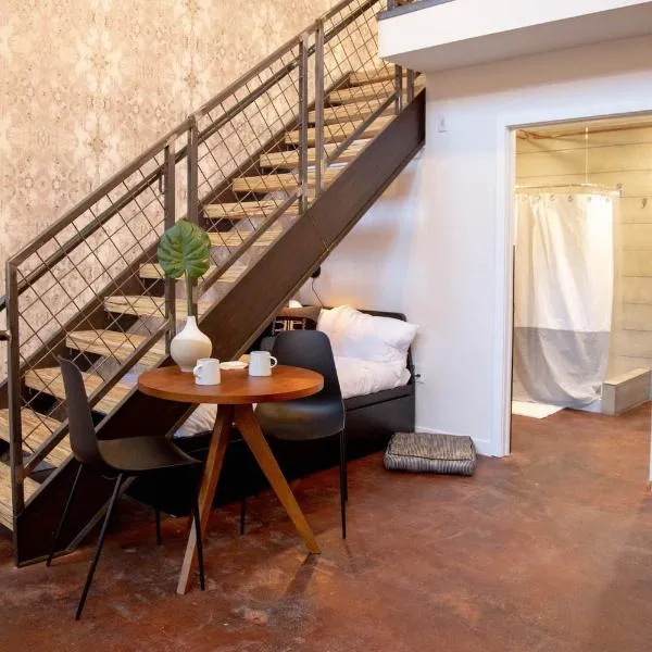 Viaduct Loft at Kestrel Hotel – hotel w Filadelfii