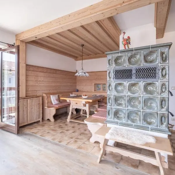 Gemütliches Wohlfühl-Apartment mit perfektem Seeblick, hotel v destinaci Dießen am Ammersee
