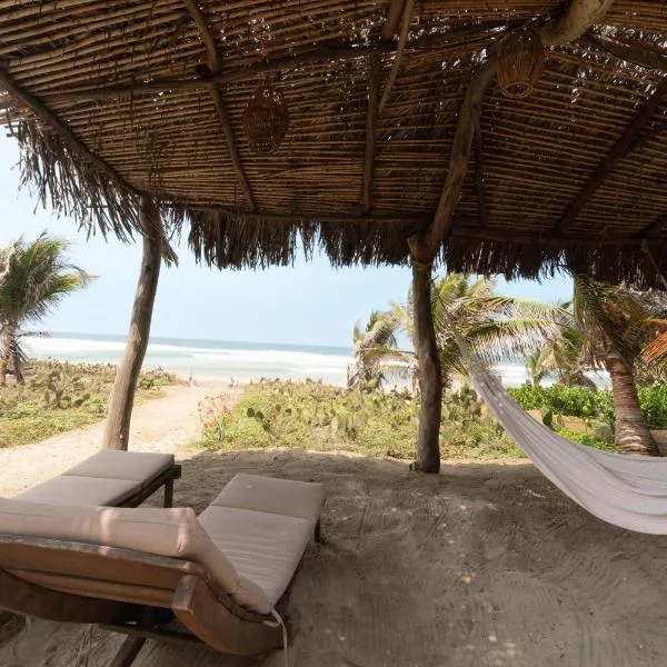 Cabanas Adobe Frente Al Mar, khách sạn ở Puerto Escondido