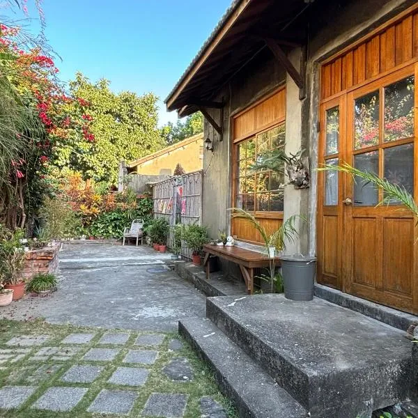 月光寶盒旅店 Moonlight Hostel, hotel di Kaohsiung