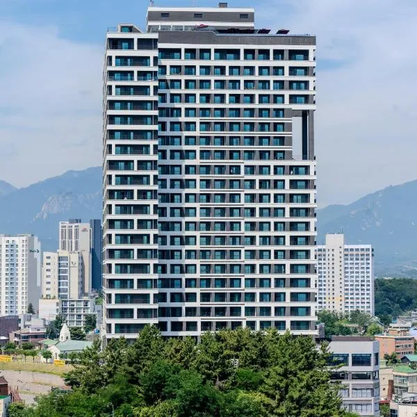 More than Sokcho, hotel in Sokcho