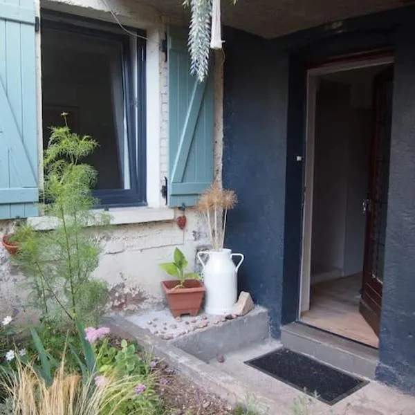 Appartement cosy calme & central, hotel v destinaci Senones