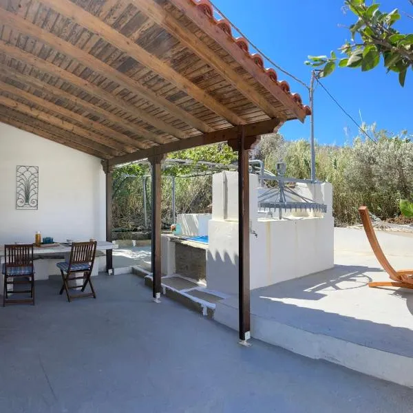 Lefakis cottage, hotel v destinaci Órmos