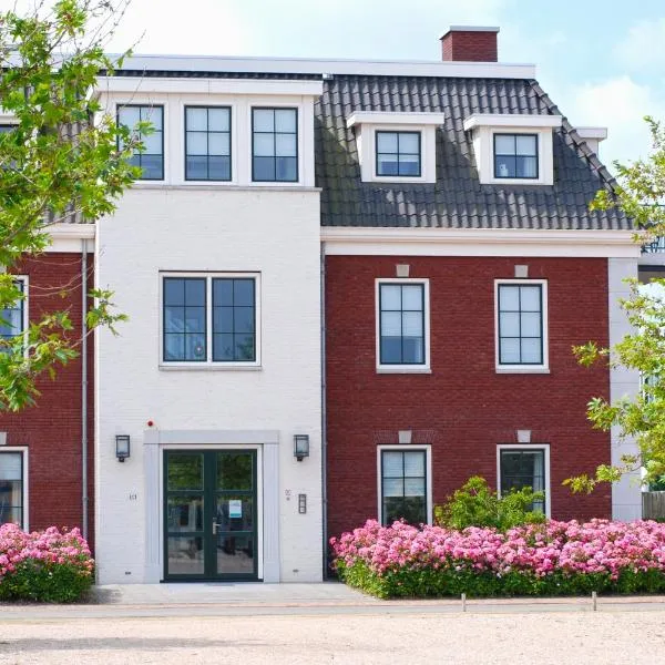 Raadhuis Parc Ganuenta, hotel en Colijnsplaat