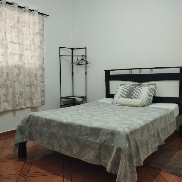Quarto com cama de casal - Sobrado - Foto 2