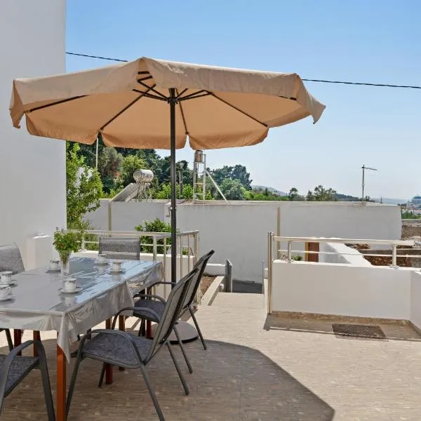 Serenity House, hotel en Asfendioú