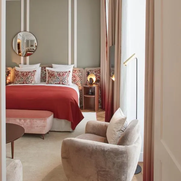 Hôtel Les Lumières - Relais & Châteaux – hotel w Wersalu