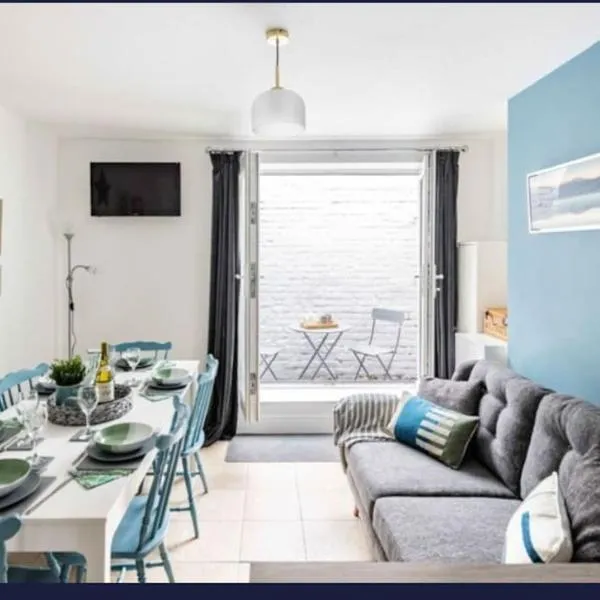 Seabreeze Pet friendly 3 bedroom house by the sea, Hotel in Gorleston-on-Sea