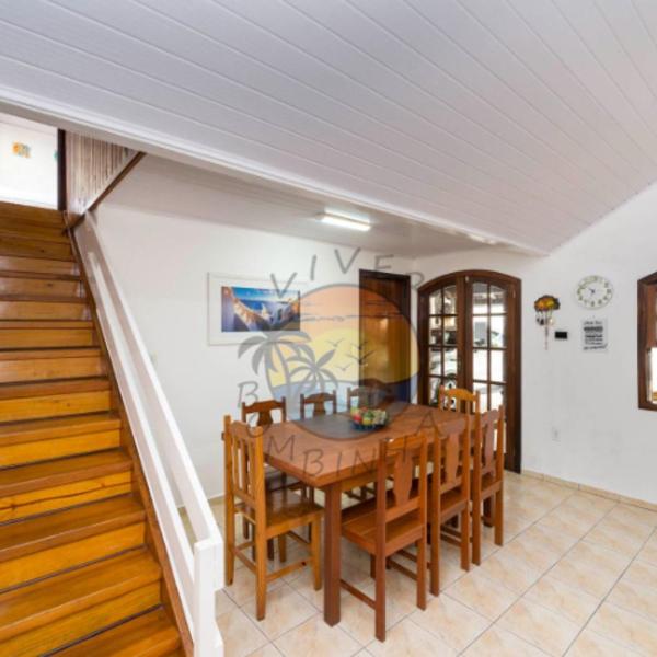 Linda Casa no Centro da Praia, Próximo a Praia e Comércio em Geral - Foto 4