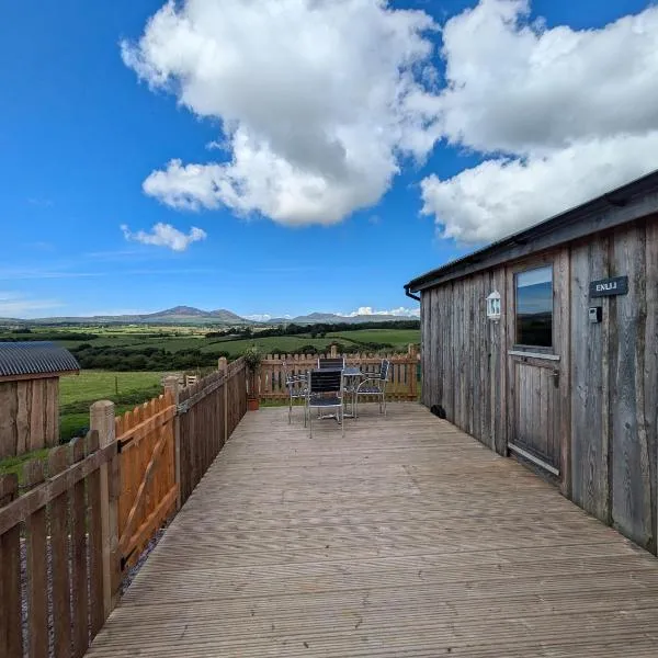 Hafan Gelli Sheperds Hut - Enlli – hotel w mieście Pwllheli