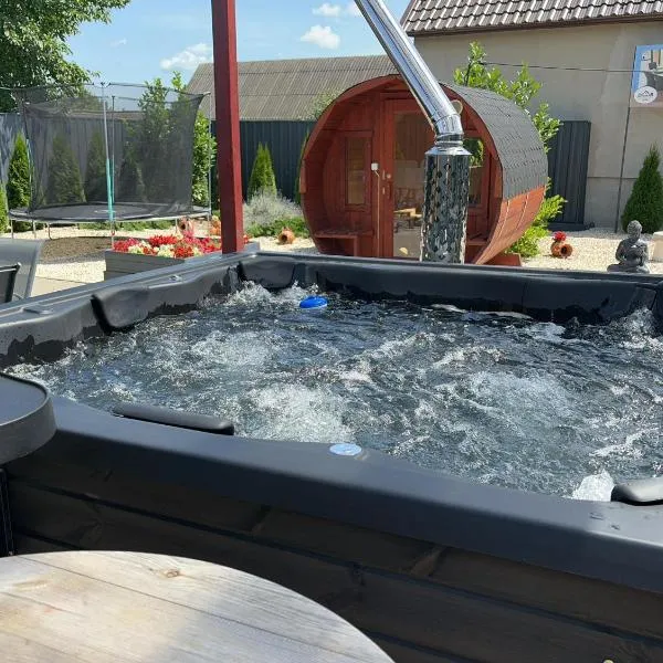 Délibáb Wellness Vendégház, hotel v destinaci Kisvárda