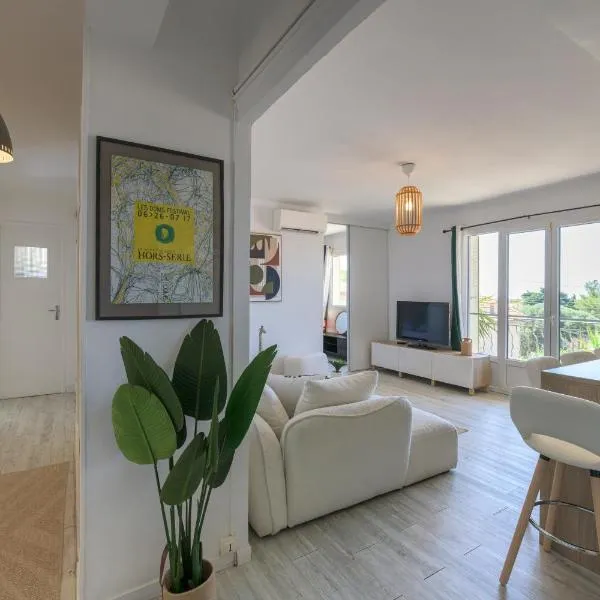 Appartement design avec vue mer, hotel v destinácii Toulon