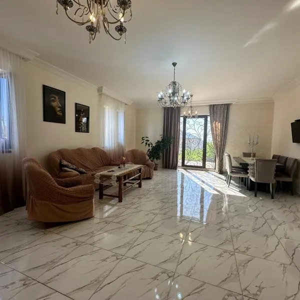 ABO, hotel v Jerevanu