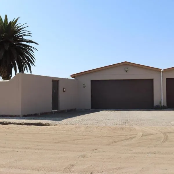Wild Eden Self-Catering Accommodation, hotel di Swakopmund