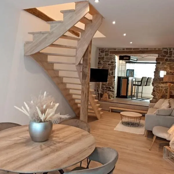 Viesnīca Le convivial 4 pilsētā Truāpona