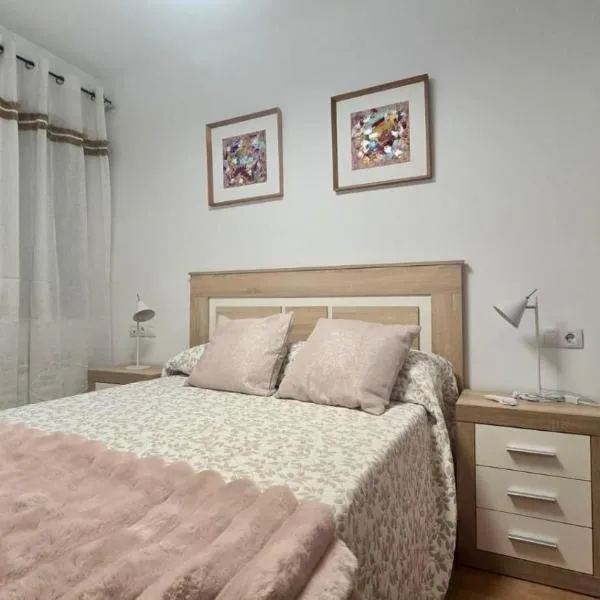 Atico Julia Plaza, hotel v destinácii Valdepeñas