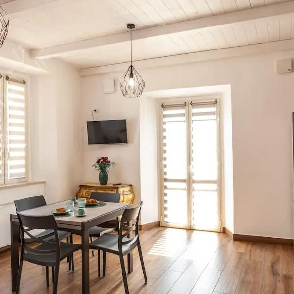 Appartamento - Cerenea House, hotel v destinaci Isola del Liri