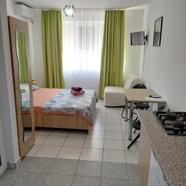 Geo Studios, hotel a Saturn