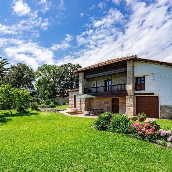 Casa María Mérica, hotel in Llanes