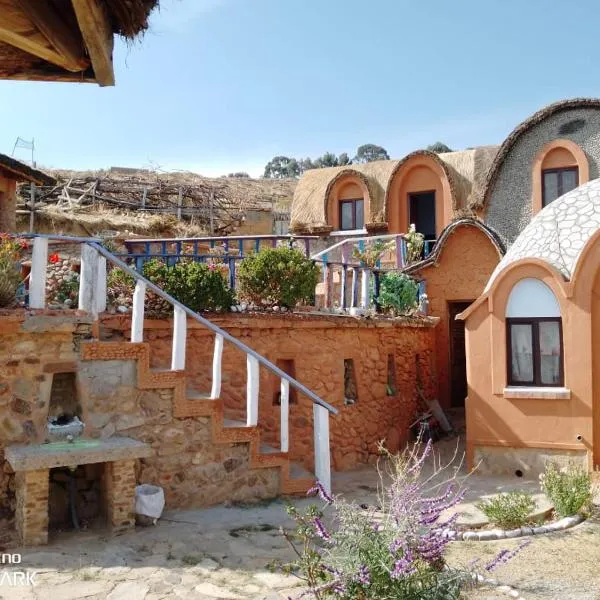 Hostal Qhana Pacha, hotel v destinaci Isla de la Luna