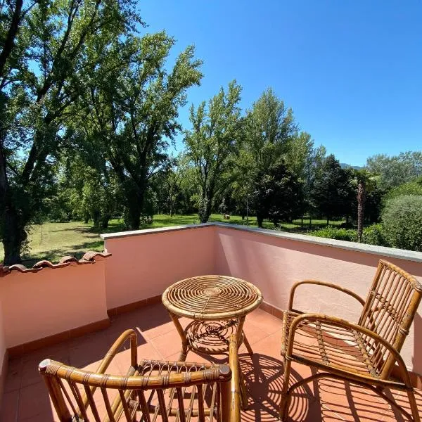 Villa Rosi, hotel in Barga